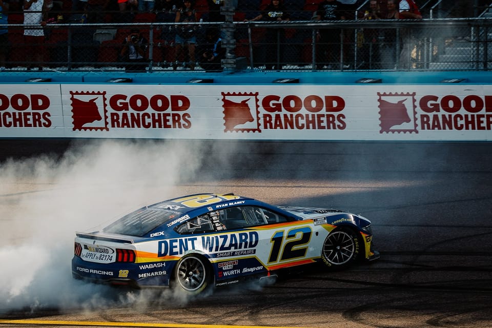 Penske's Desert Double Drives Record IndyCar Views